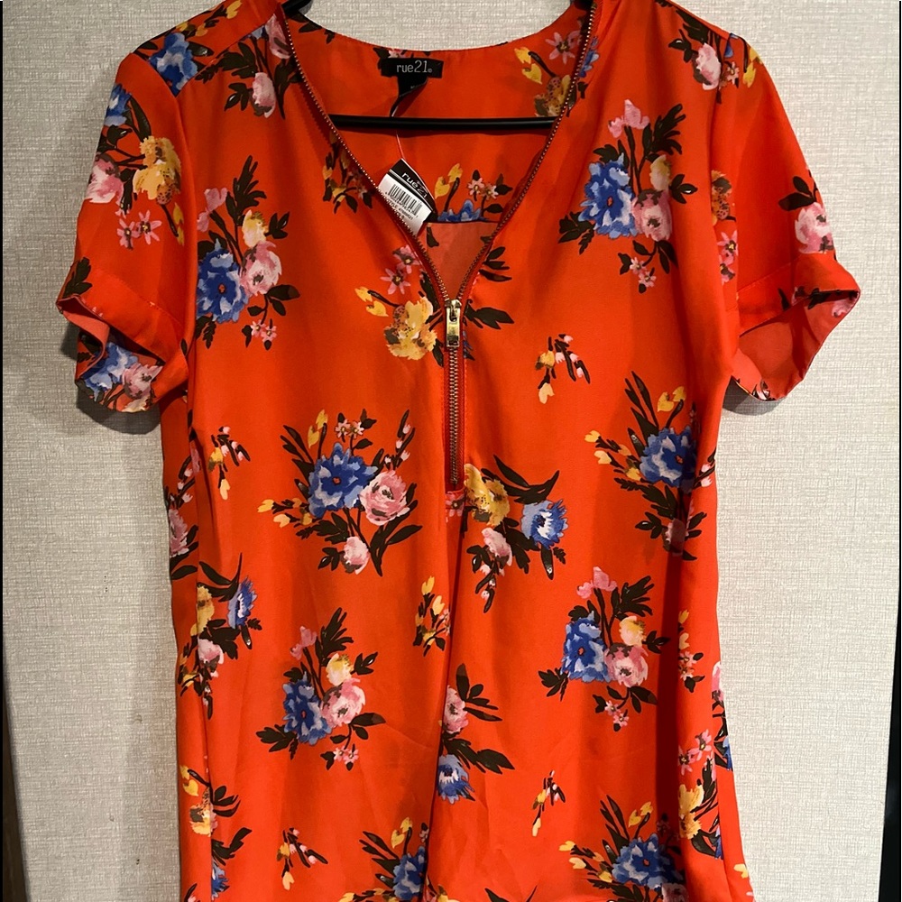 Orange floral top w/zipper